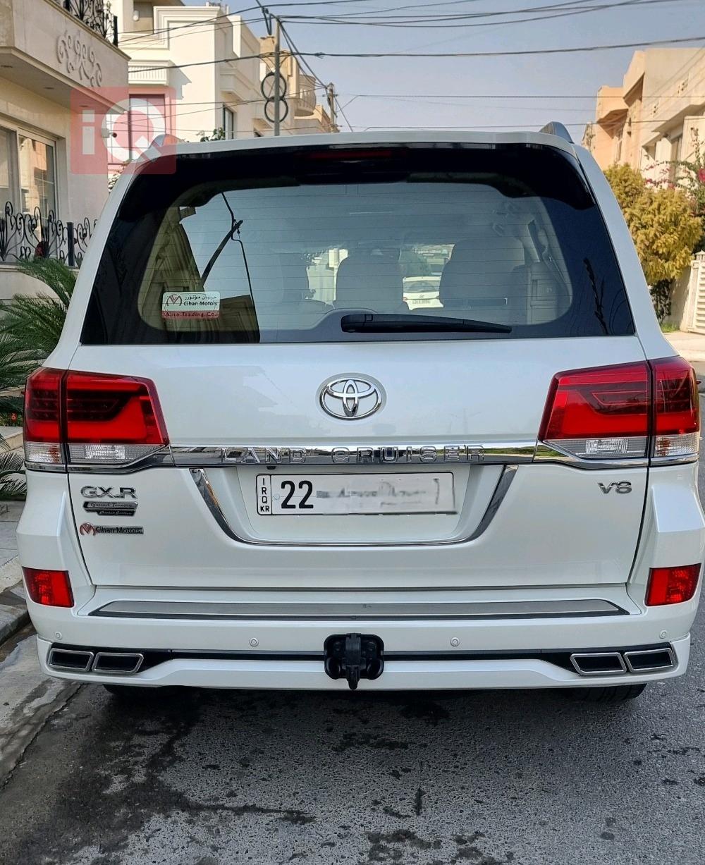 تۆیۆتا لاند کروزەر